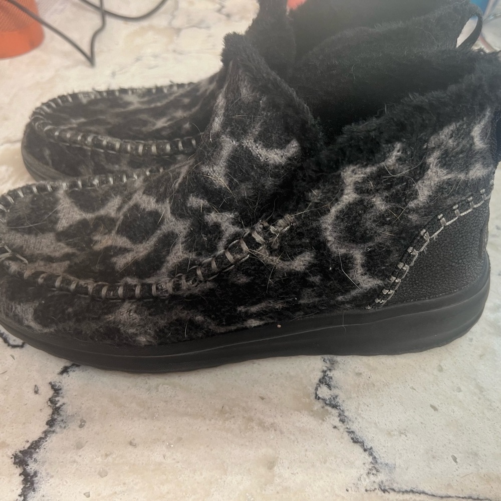 Womens Hey Dude booties